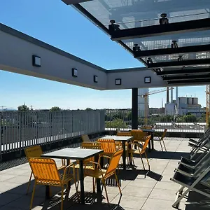 - The Niu, Leo By Ihg Otel